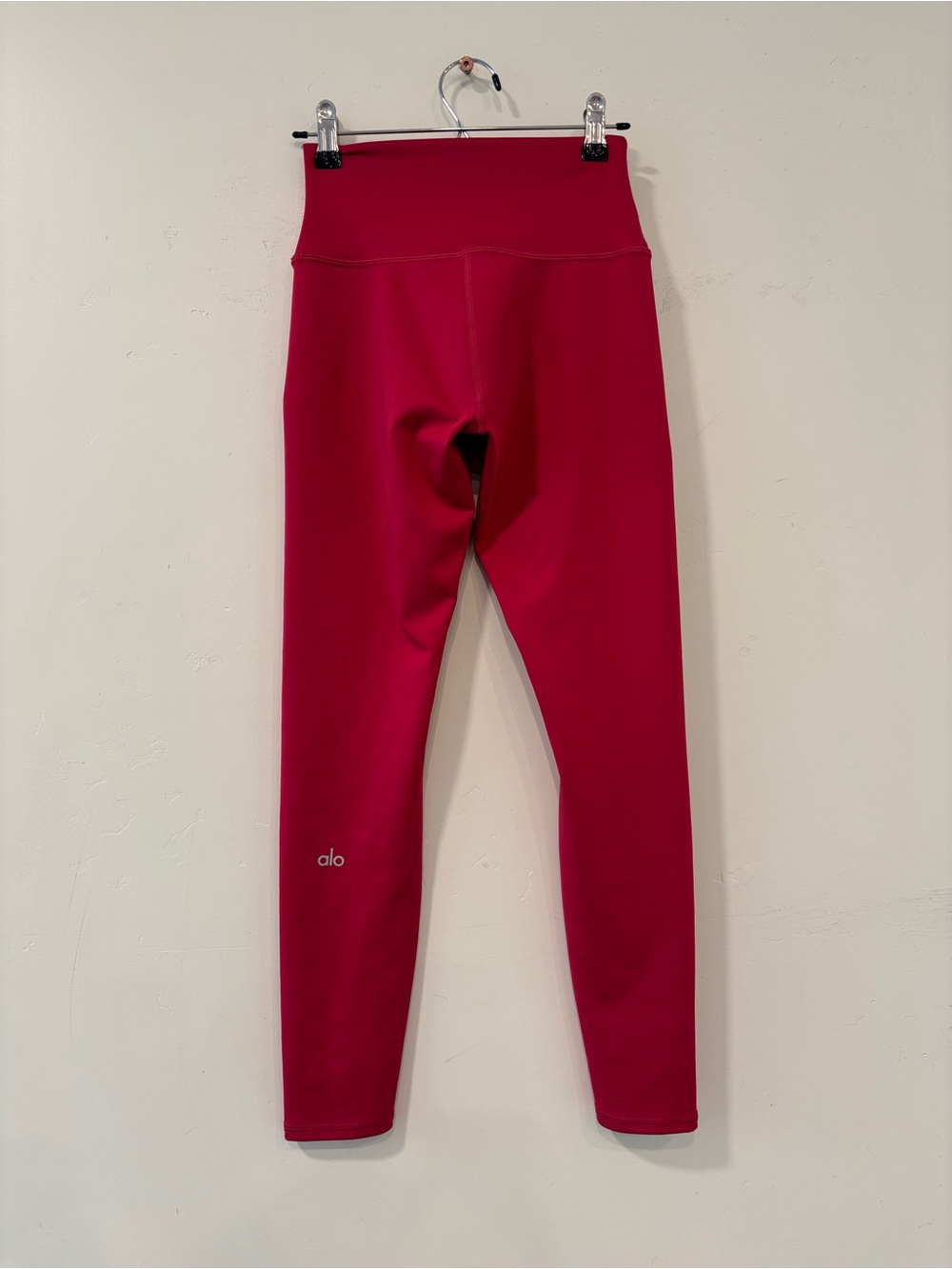 Alo Yoga High-Waist Airlift Legging Womens Size Small Red 7/8 Length Pilates